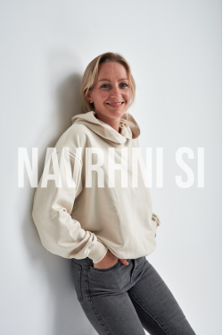 MIKINA OVERSIZED S KAPUCÍ-...