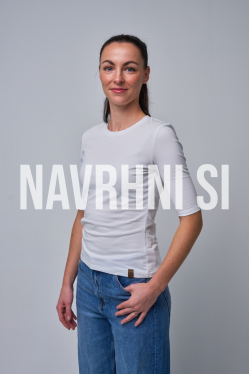 TRIKO S DELŠÍM RUKÁVKEM...